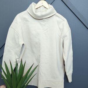 Athleta Men's Turtleneck Sweater in Cream, Size Medium